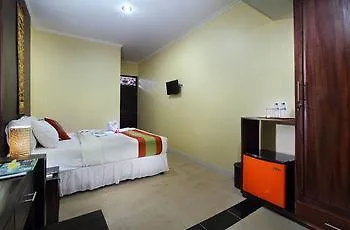 Hotel Lestari & -