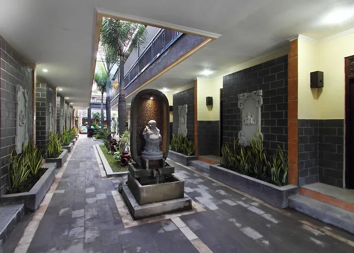Hotel Lestari & -
